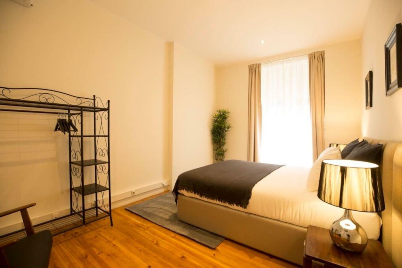 Ola Lisbon - Chiado IV Apartment Bagian luar foto