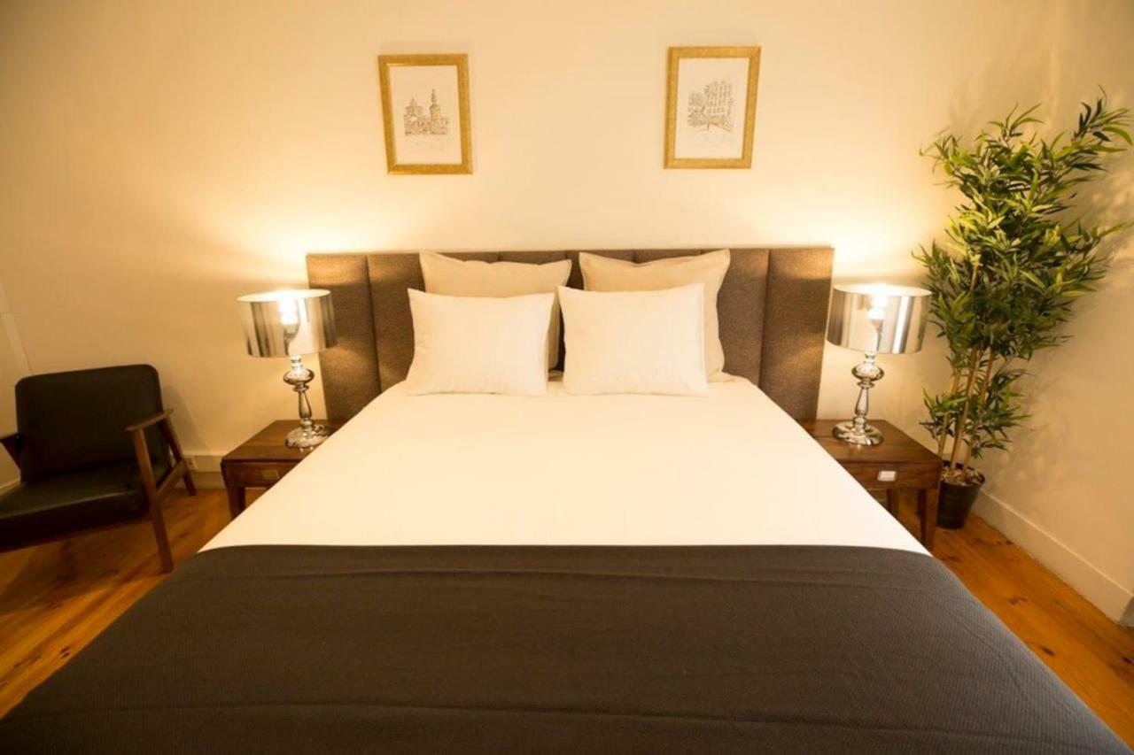 Ola Lisbon - Chiado IV Apartment Bagian luar foto
